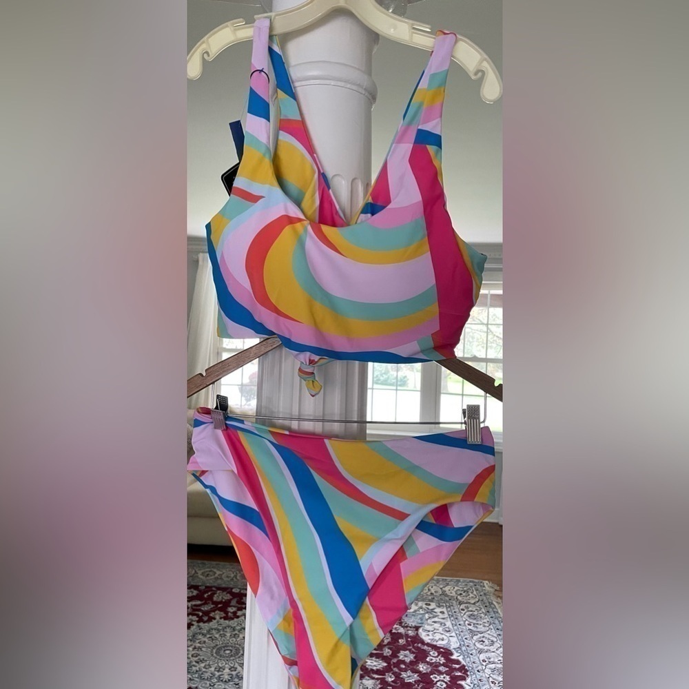 Zaful women’s high waisted Bikini scoop neck two piece bathing suits . Size XL